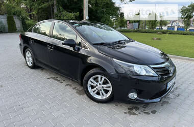 Toyota Avensis 2012