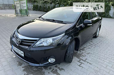 Седан Toyota Avensis 2012 в Кицмани