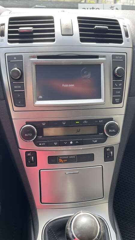 Универсал Toyota Avensis 2014 в Житомире