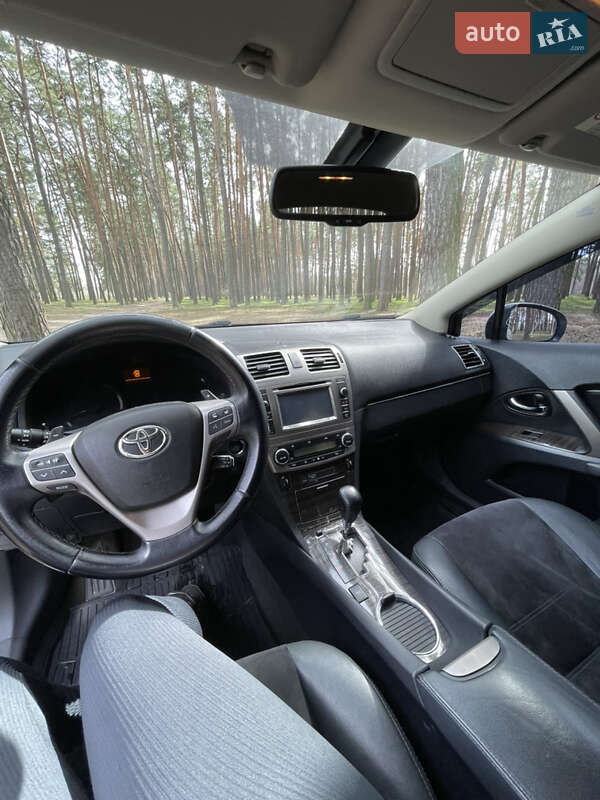 Универсал Toyota Avensis 2012 в Краматорске