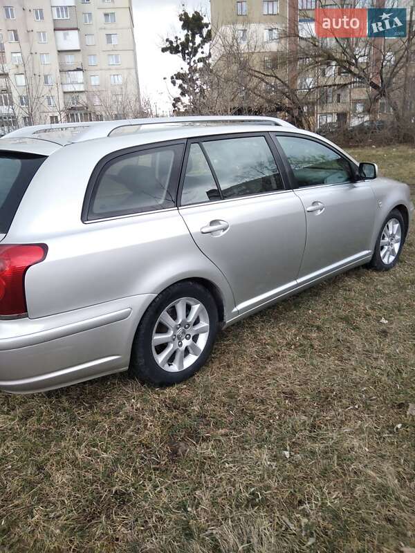 Универсал Toyota Avensis 2006 в Ивано-Франковске