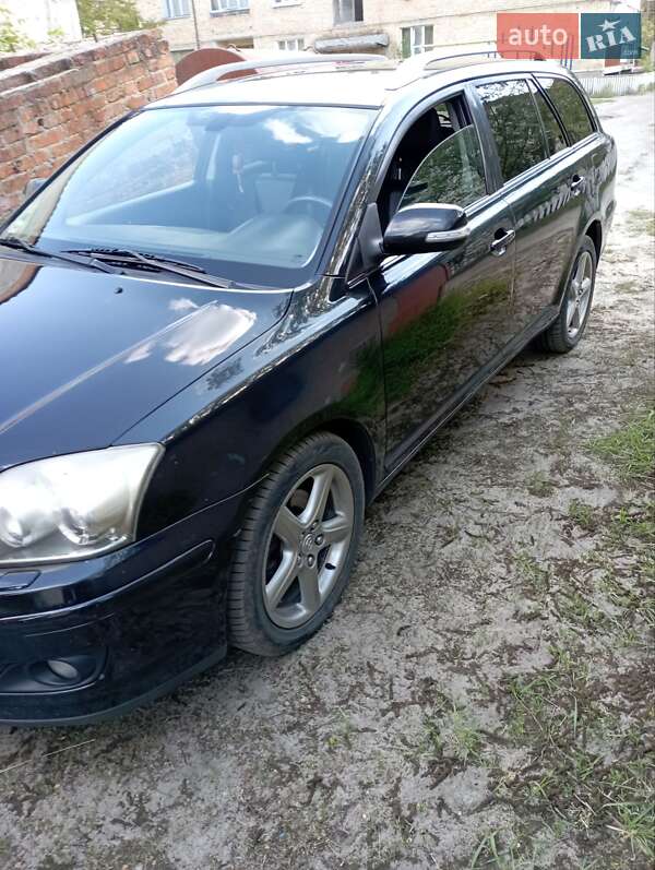 Універсал Toyota Avensis 2008 в Пісківці