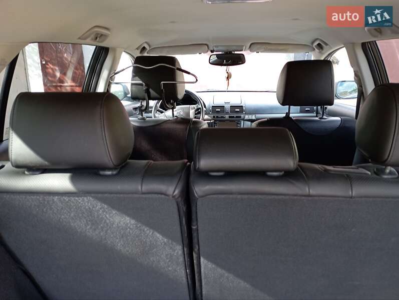 Універсал Toyota Avensis 2008 в Пісківці