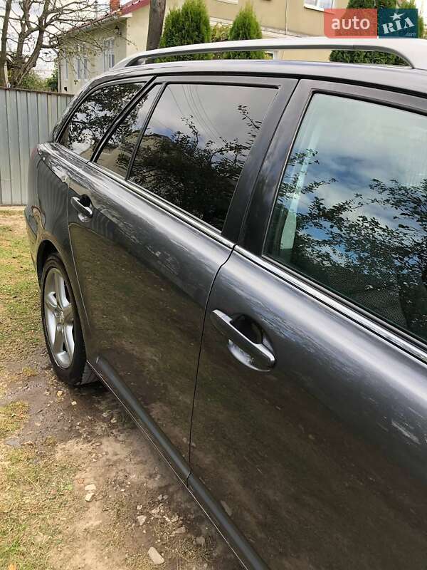 Универсал Toyota Avensis 2006 в Дрогобыче