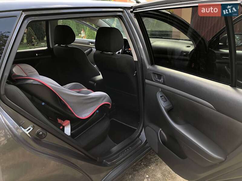 Универсал Toyota Avensis 2006 в Дрогобыче