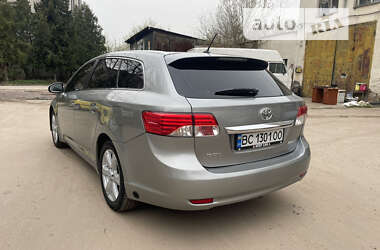 Универсал Toyota Avensis 2012 в Львове