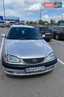 Toyota Avensis 2002