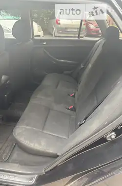 Toyota Avensis 2004