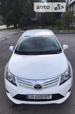 Універсал Toyota Avensis 2012 в Чернігові