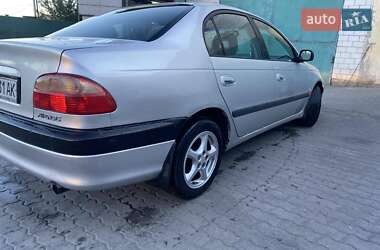 Седан Toyota Avensis 2002 в Львове