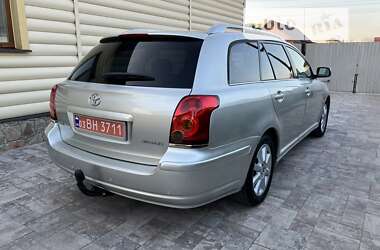 Універсал Toyota Avensis 2005 в Сарнах