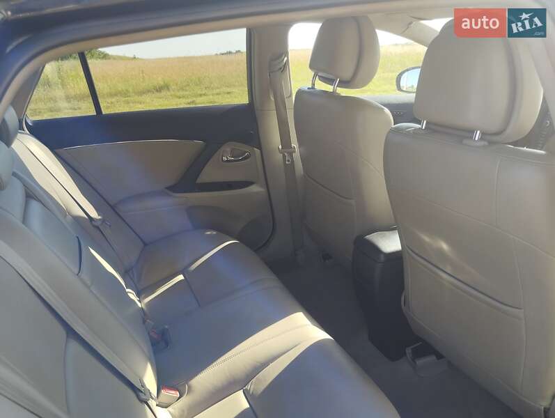 Універсал Toyota Avensis 2009 в Зорі