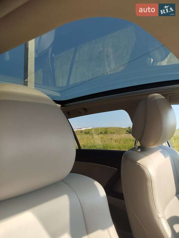 Універсал Toyota Avensis 2009 в Зорі