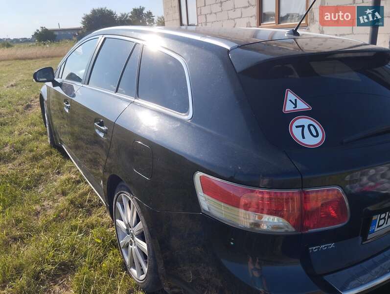 Універсал Toyota Avensis 2009 в Зорі