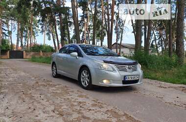 Седан Toyota Avensis 2012 в Чернигове