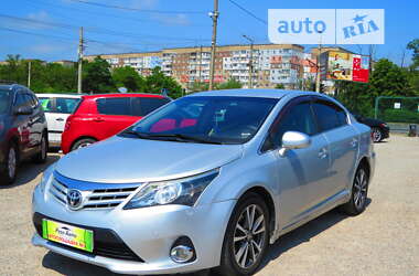 Toyota Avensis 2012