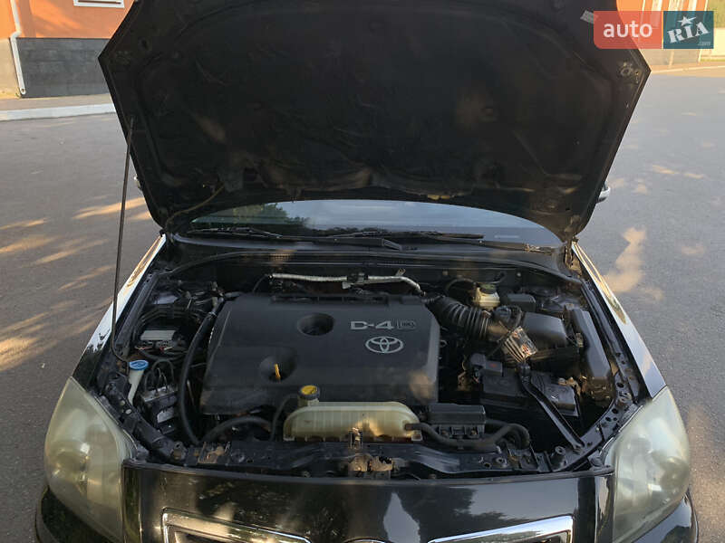 Універсал Toyota Avensis 2007 в Хмільнику