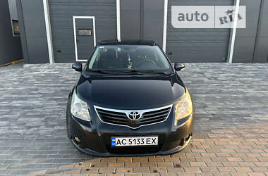 Седан Toyota Avensis 2010 в Луцьку