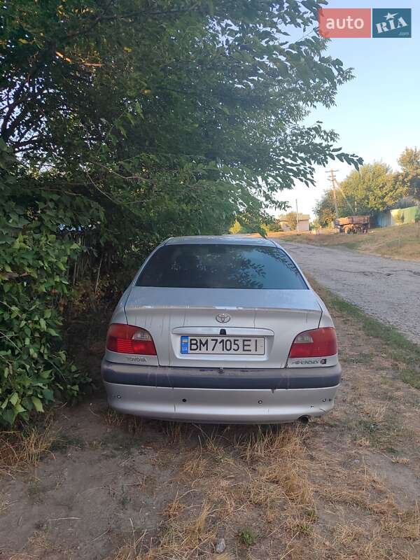 Седан Toyota Avensis 1998 в 