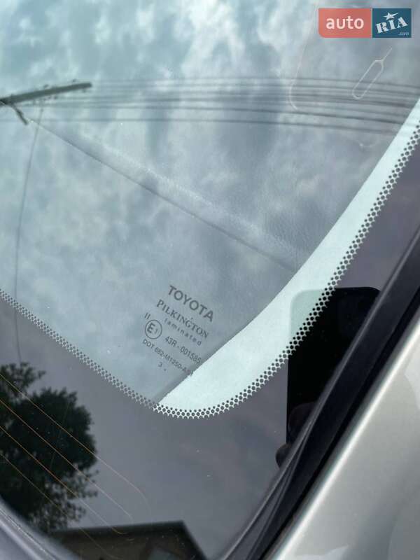 Универсал Toyota Avensis 2004 в Жмеринке