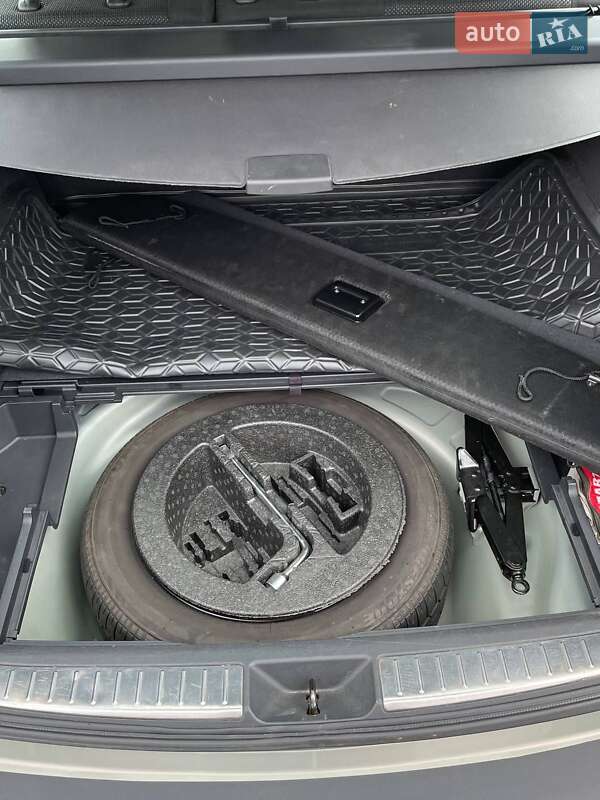 Универсал Toyota Avensis 2004 в Жмеринке