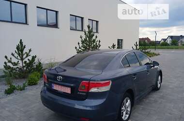 Седан Toyota Avensis 2010 в Луцьку