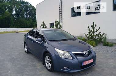 Toyota Avensis 2010