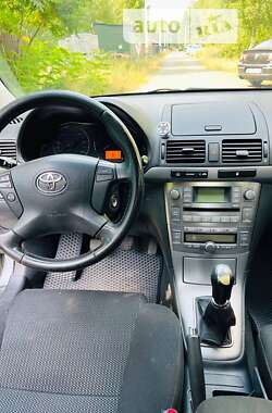 Седан Toyota Avensis 2008 в 