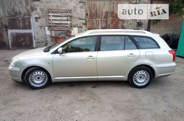 Універсал Toyota Avensis 2004 в Києві