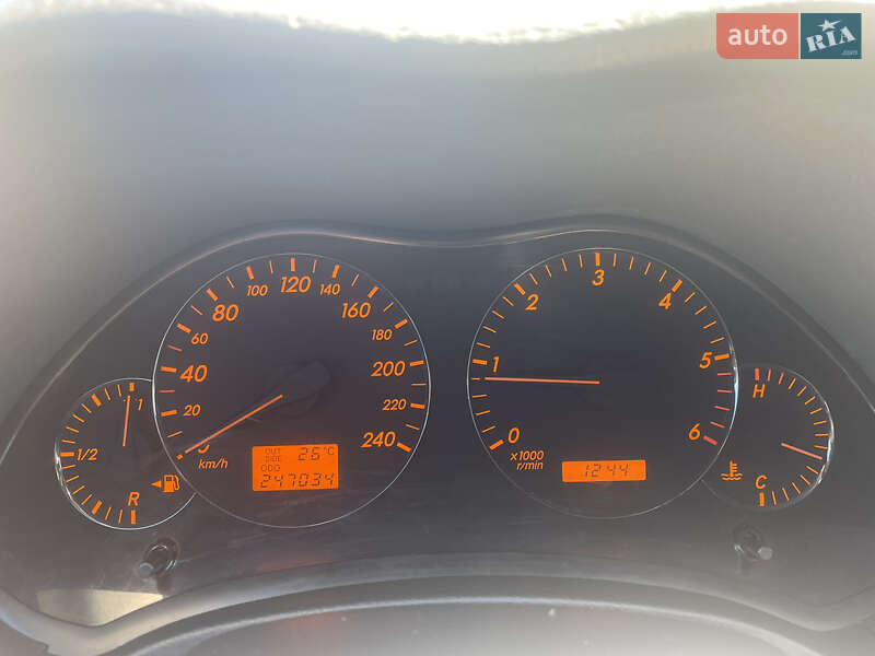 Универсал Toyota Avensis 2006 в Делятине