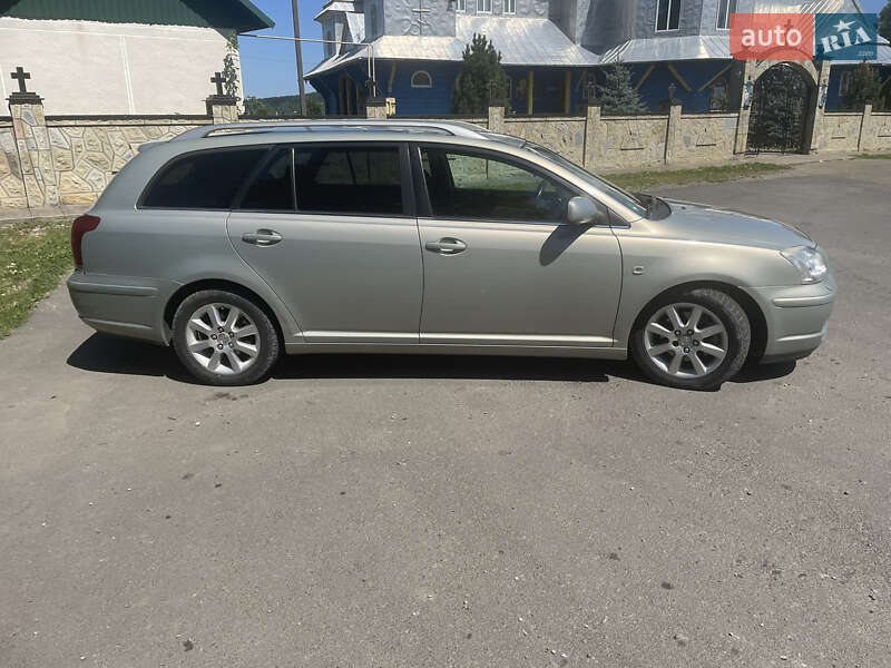 Универсал Toyota Avensis 2006 в Делятине