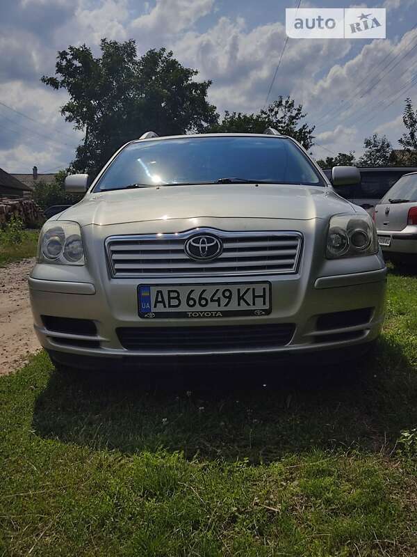 Универсал Toyota Avensis 2005 в Тульчине