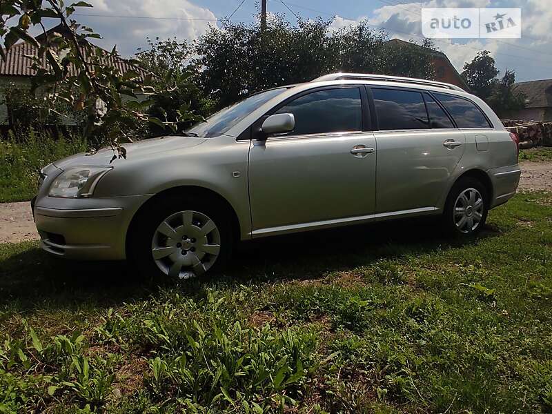 Универсал Toyota Avensis 2005 в Тульчине