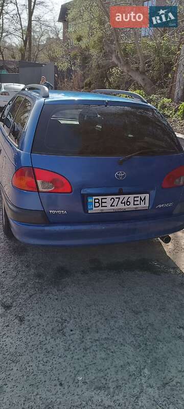 Универсал Toyota Avensis 1998 в Киеве