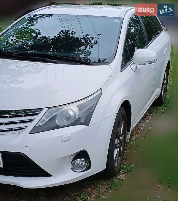 Універсал Toyota Avensis 2012 в Умані фото 2 Універсал Toyota Avensis 2012 в Умані