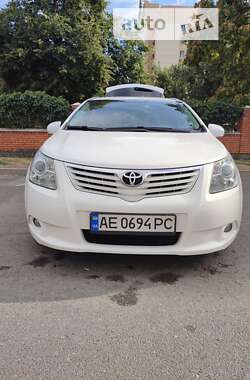 Универсал Toyota Avensis 2011 в Кривом Роге