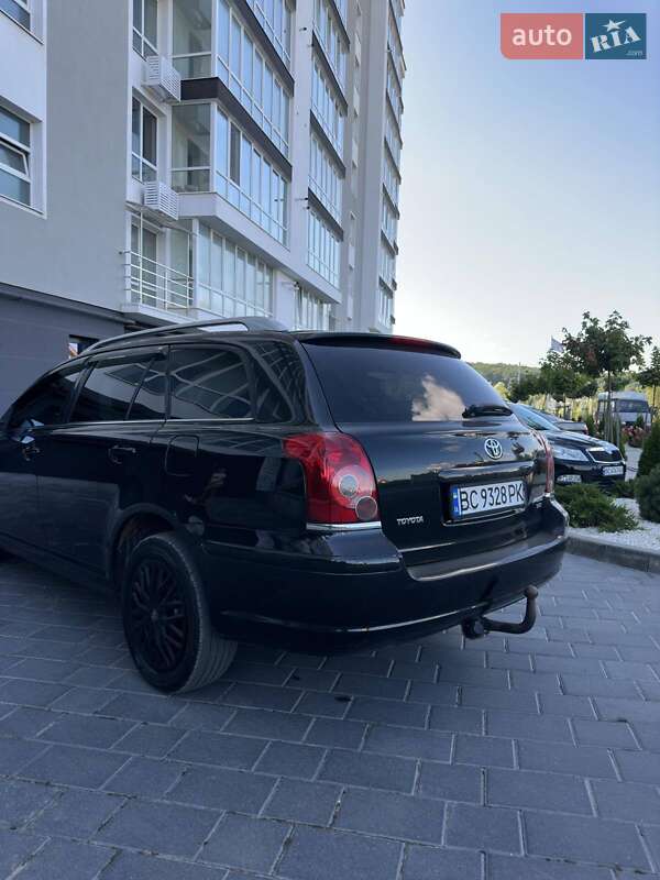 Універсал Toyota Avensis 2008 в Трускавці