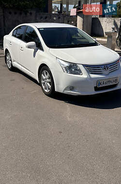 Седан Toyota Avensis 2011 в 