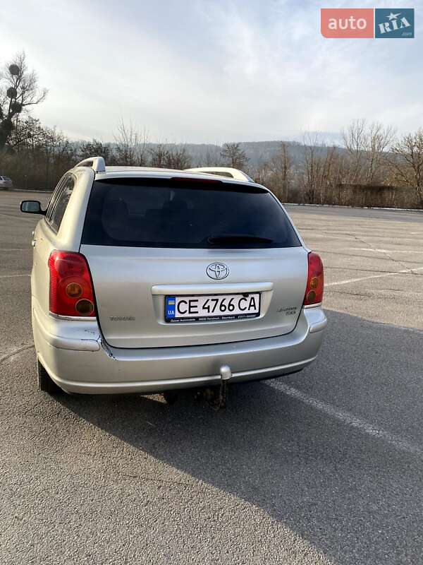 Универсал Toyota Avensis 2004 в Кицмани