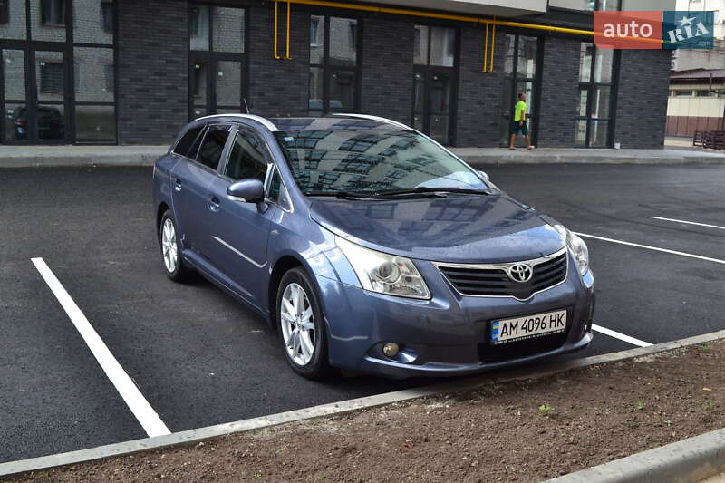 Toyota Avensis 2011