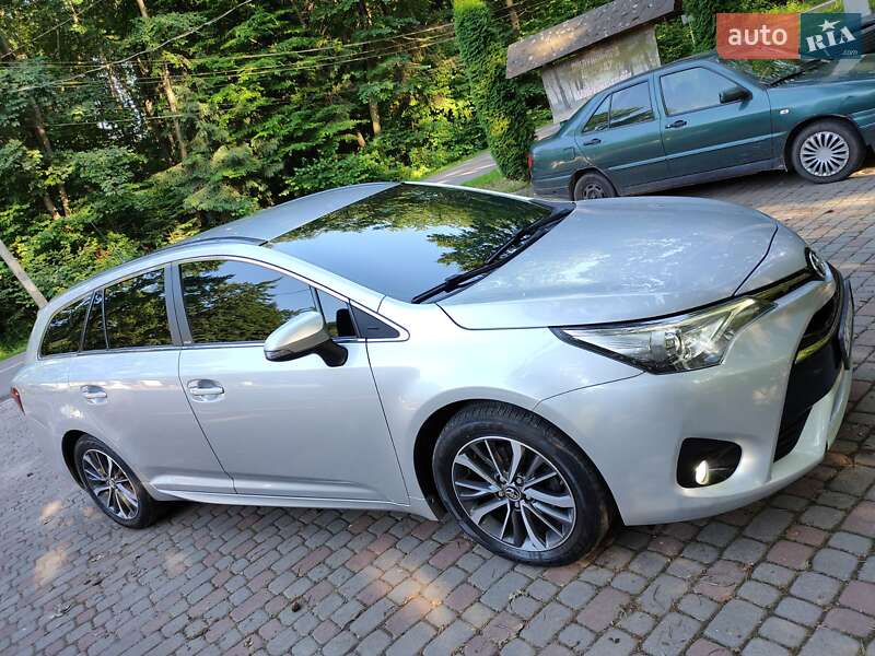 Универсал Toyota Avensis 2016 в Харькове