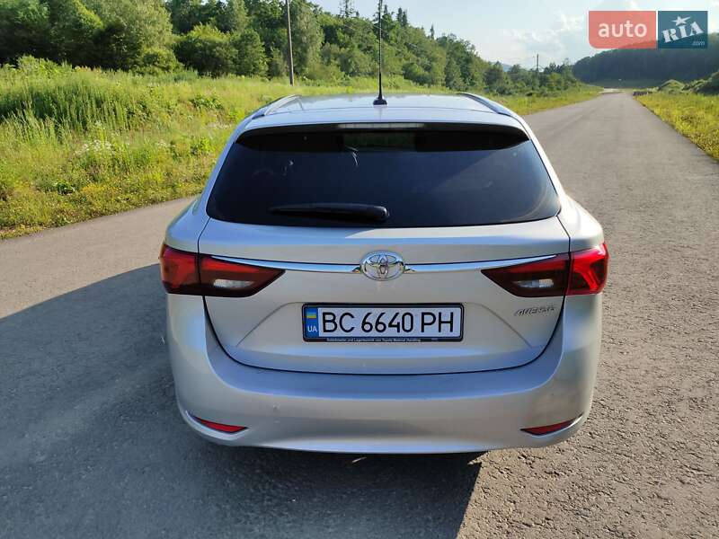Универсал Toyota Avensis 2016 в Харькове