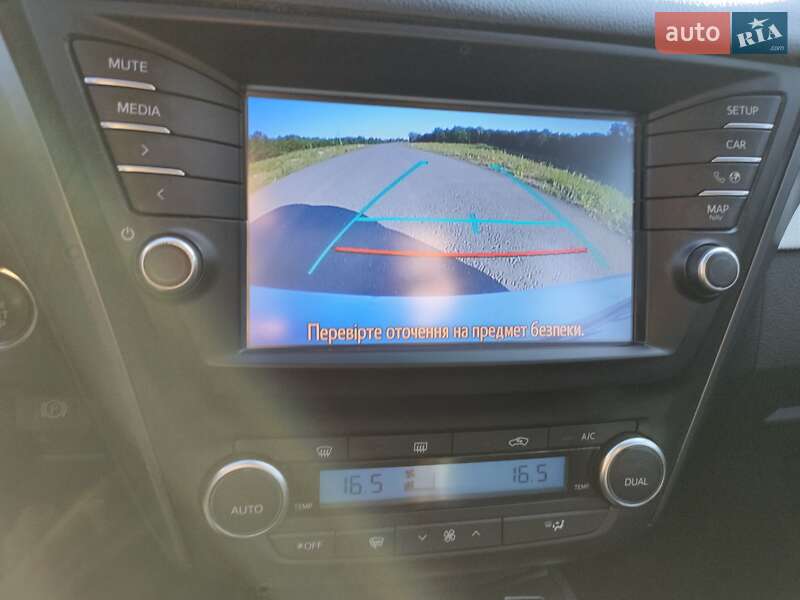 Универсал Toyota Avensis 2016 в Харькове