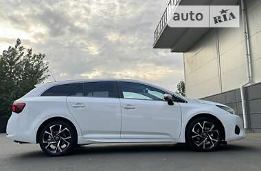 Універсал Toyota Avensis 2016 в Одесі