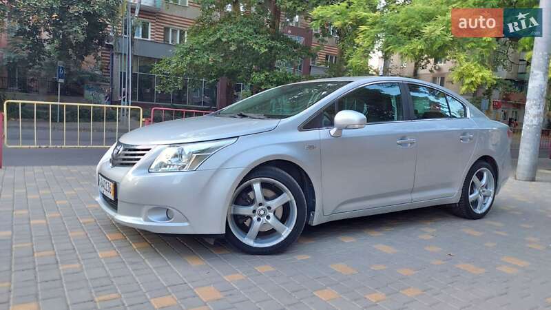 Седан Toyota Avensis 2009 в Одесі