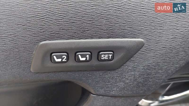 Седан Toyota Avensis 2009 в Одесі