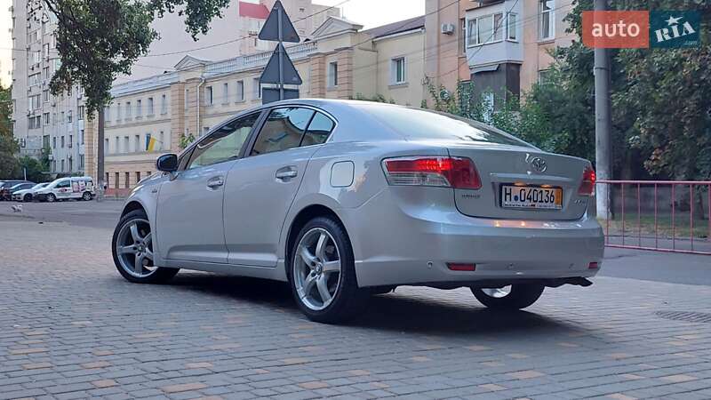 Седан Toyota Avensis 2009 в Одесі