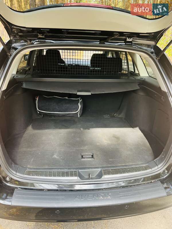 Универсал Toyota Avensis 2007 в Полтаве