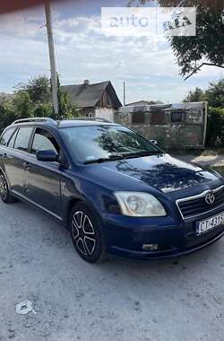 Універсал Toyota Avensis 2004 в Звягелі