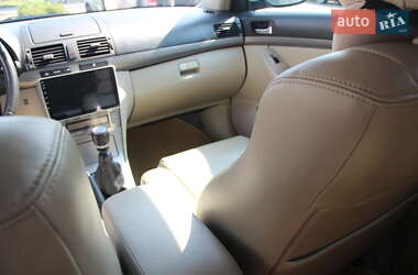 Универсал Toyota Avensis 2008 в Киеве